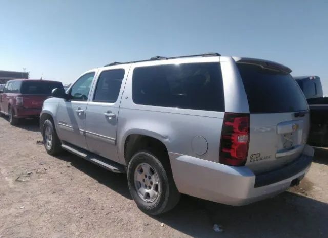 Photo 2 VIN: 1GNSCJE03DR126411 - CHEVROLET SUBURBAN 