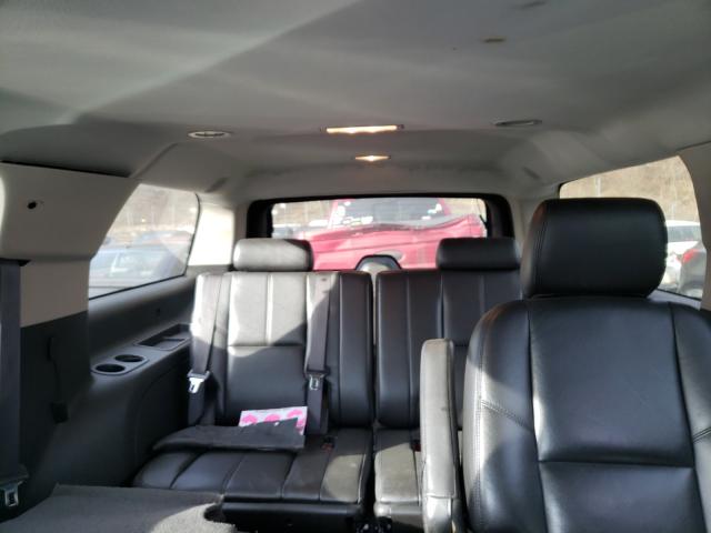 Photo 9 VIN: 1GNSCJE04CR268135 - CHEVROLET SUBURBAN C 