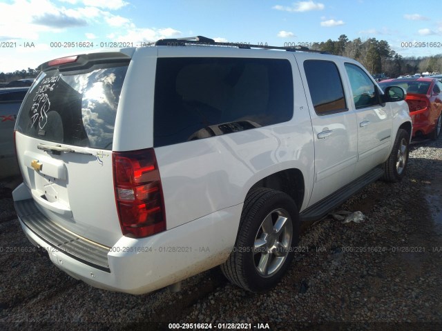 Photo 3 VIN: 1GNSCJE04DR139457 - CHEVROLET SUBURBAN 