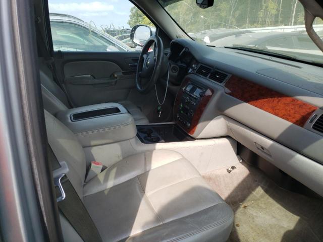 Photo 4 VIN: 1GNSCJE05ER134690 - CHEVROLET SUBURBAN C 