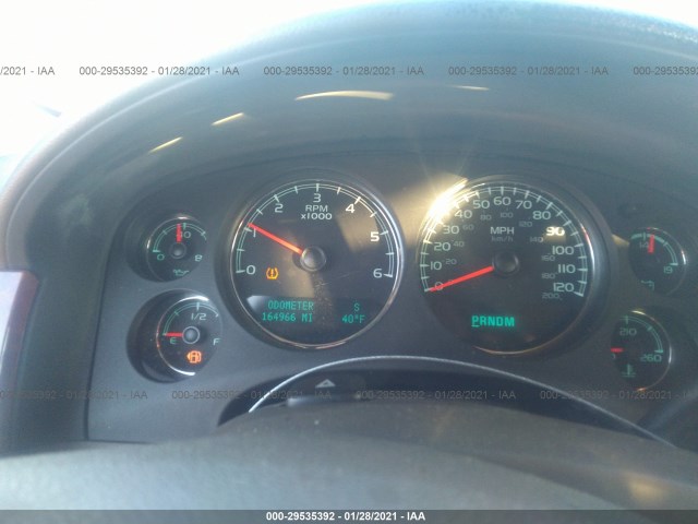 Photo 6 VIN: 1GNSCJE06BR323487 - CHEVROLET SUBURBAN 