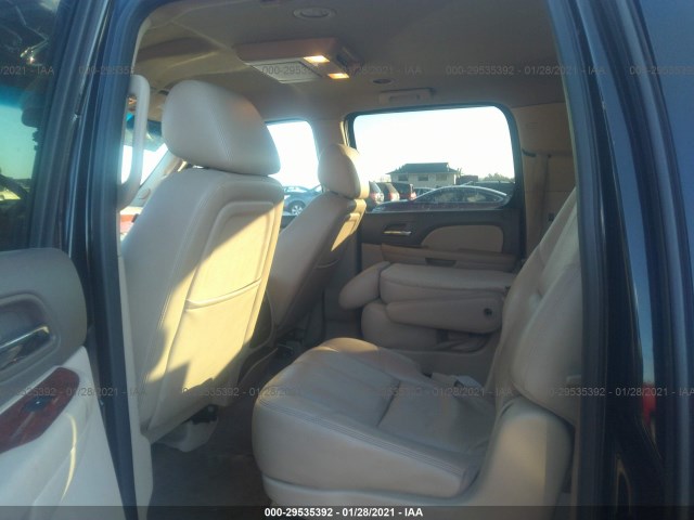 Photo 7 VIN: 1GNSCJE06BR323487 - CHEVROLET SUBURBAN 