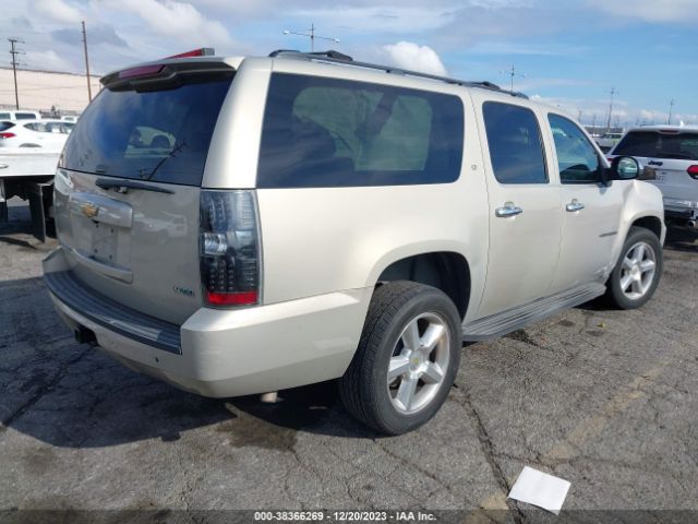 Photo 3 VIN: 1GNSCJE06BR333355 - CHEVROLET SUBURBAN 1500 