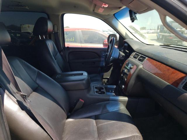 Photo 4 VIN: 1GNSCJE06BR360345 - CHEVROLET SUBURBAN C 