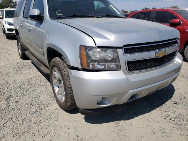 Photo 8 VIN: 1GNSCJE06BR360345 - CHEVROLET SUBURBAN C 