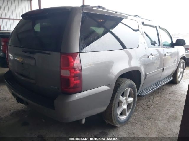 Photo 3 VIN: 1GNSCJE06CR140902 - CHEVROLET SUBURBAN 1500 