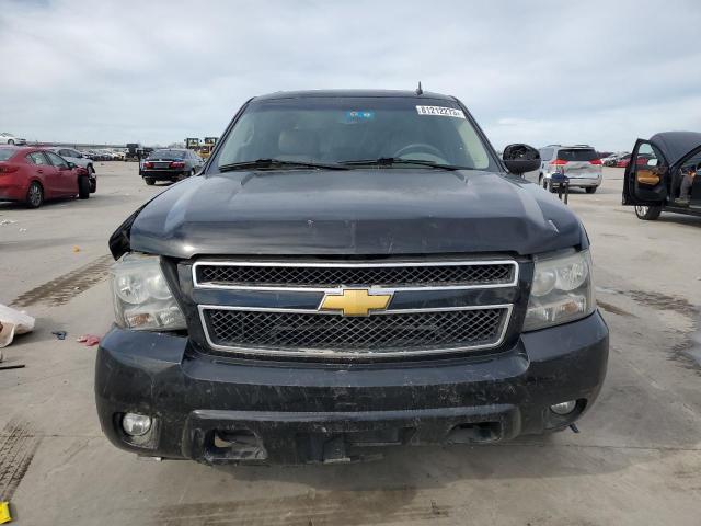 Photo 4 VIN: 1GNSCJE06DR294656 - CHEVROLET SUBURBAN 