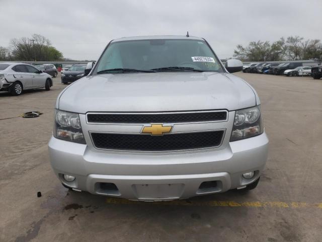 Photo 4 VIN: 1GNSCJE06DR358307 - CHEVROLET SUBURBAN C 