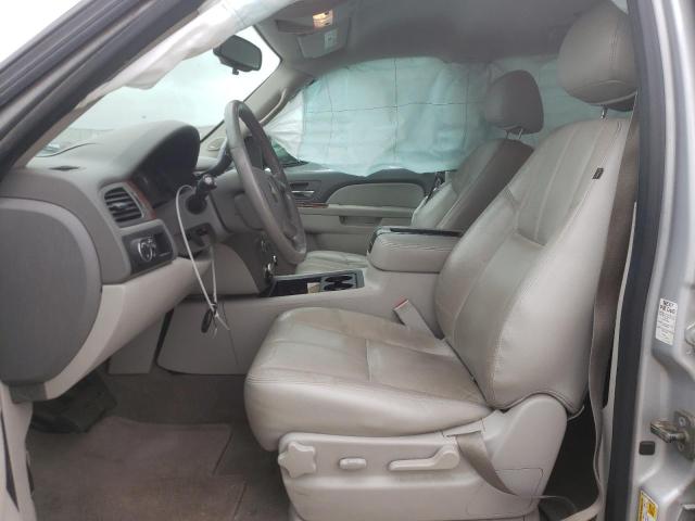 Photo 6 VIN: 1GNSCJE06DR358307 - CHEVROLET SUBURBAN C 