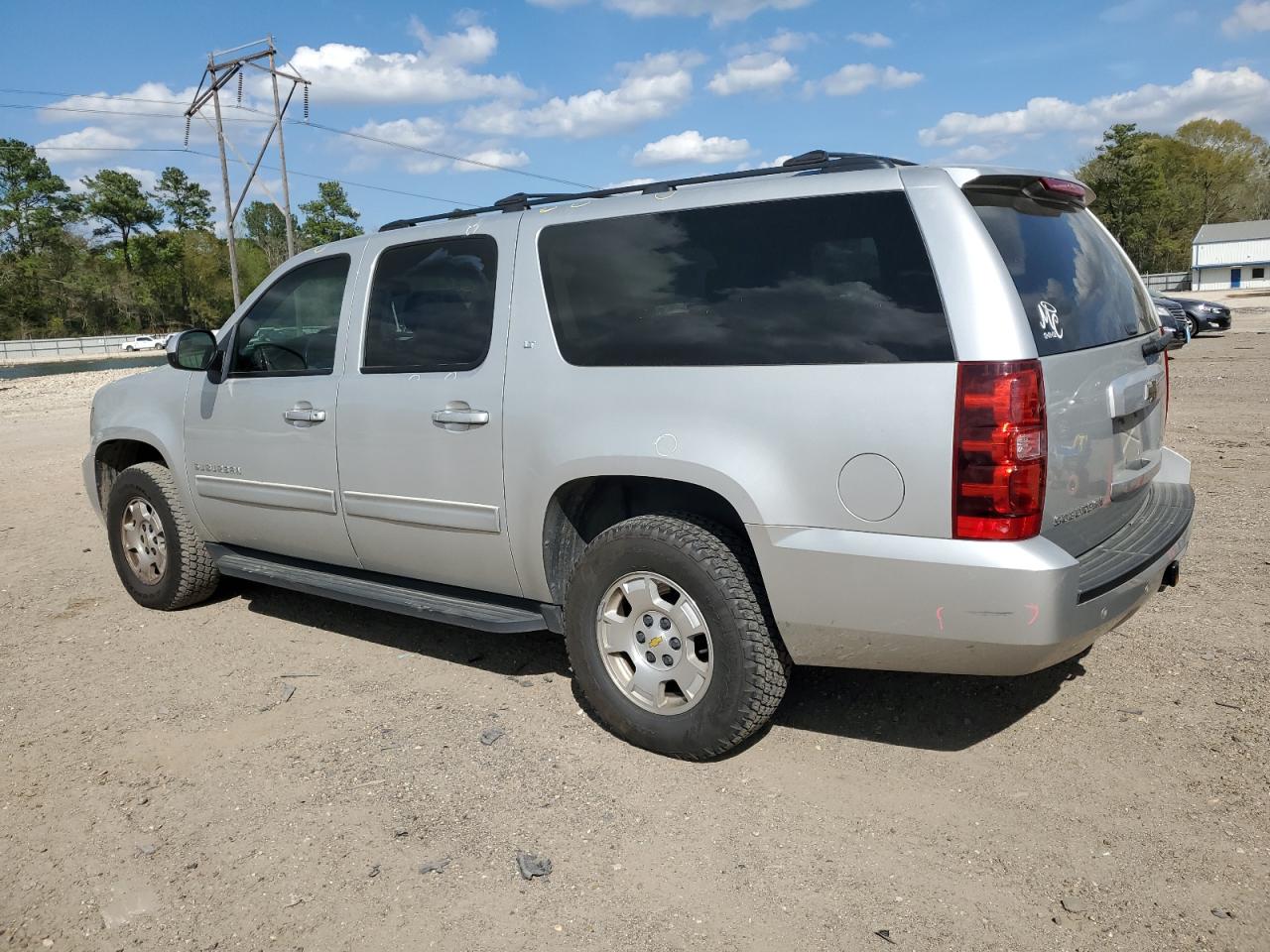 Photo 1 VIN: 1GNSCJE07BR110404 - CHEVROLET SUBURBAN 