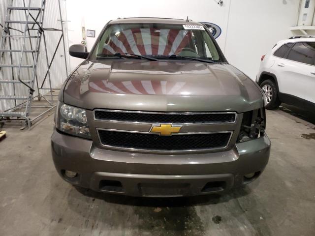 Photo 4 VIN: 1GNSCJE07CR174413 - CHEVROLET SUBURBAN C 