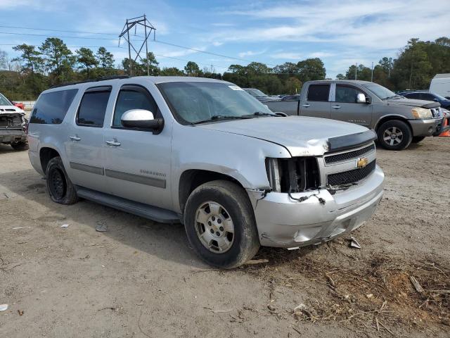 Photo 3 VIN: 1GNSCJE07DR102953 - CHEVROLET SUBURBAN 