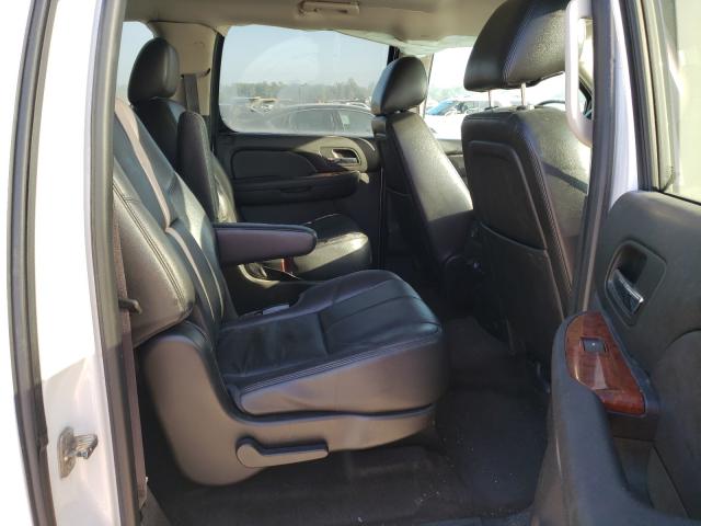 Photo 5 VIN: 1GNSCJE08CR239382 - CHEVROLET SUBURBAN C 