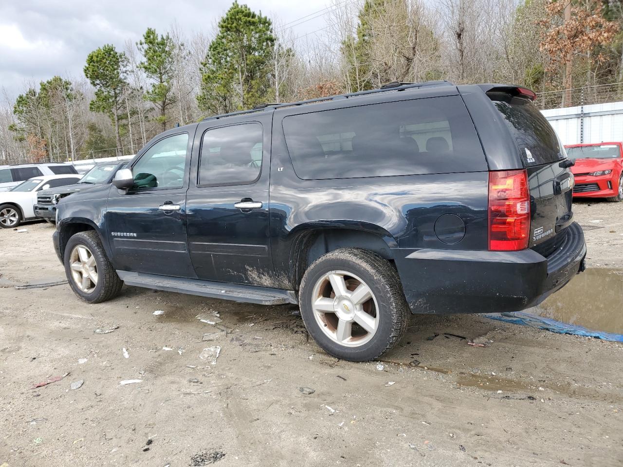 Photo 1 VIN: 1GNSCJE08DR364819 - CHEVROLET SUBURBAN 