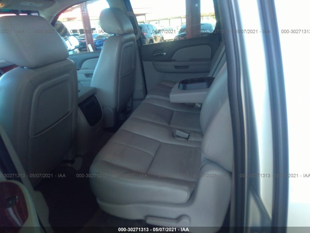 Photo 7 VIN: 1GNSCJE09BR166151 - CHEVROLET SUBURBAN 