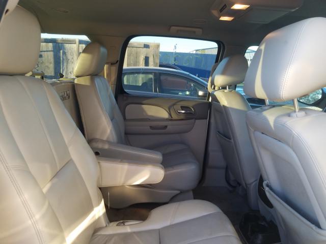 Photo 5 VIN: 1GNSCJE09BR207197 - CHEVROLET SUBURBAN C 