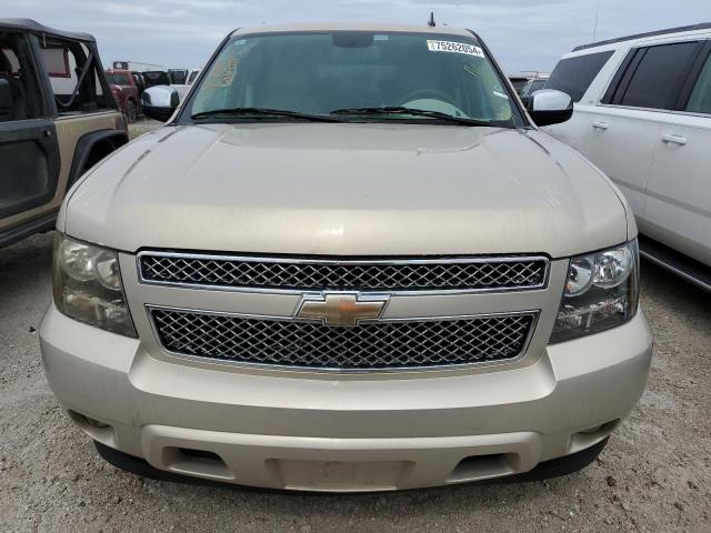 Photo 4 VIN: 1GNSCJE09BR269263 - CHEVROLET SUBURBAN C 