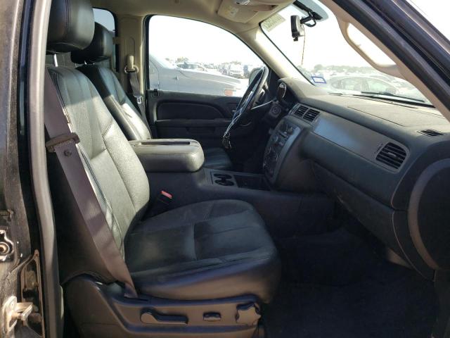 Photo 4 VIN: 1GNSCJE09CR242727 - CHEVROLET SUBURBAN C 