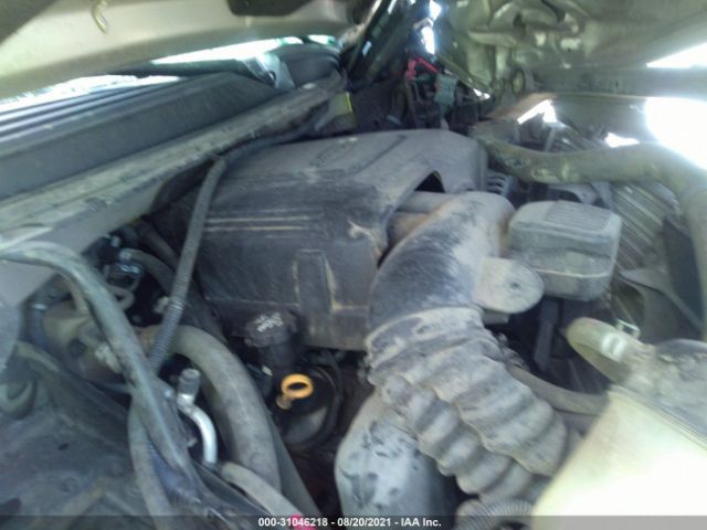 Photo 9 VIN: 1GNSCJE09DR271422 - CHEVROLET SUBURBAN 