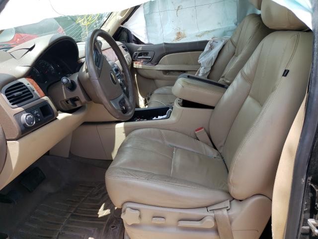 Photo 4 VIN: 1GNSCJE09DR353473 - CHEVROLET SUBURBAN C 