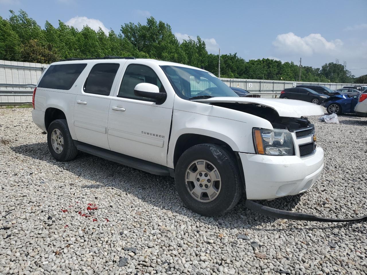 Photo 3 VIN: 1GNSCJE09ER201596 - CHEVROLET SUBURBAN 