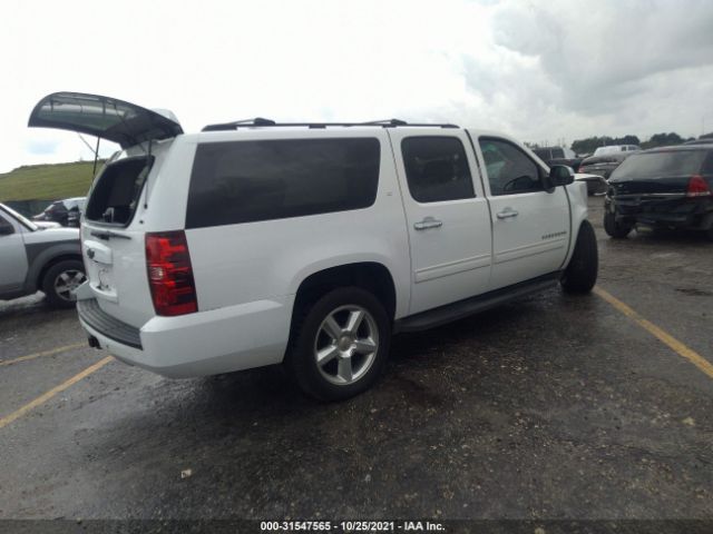 Photo 3 VIN: 1GNSCJE0XDR361310 - CHEVROLET SUBURBAN 