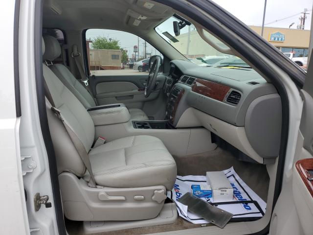 Photo 4 VIN: 1GNSCJE0XER153316 - CHEVROLET SUBURBAN C 