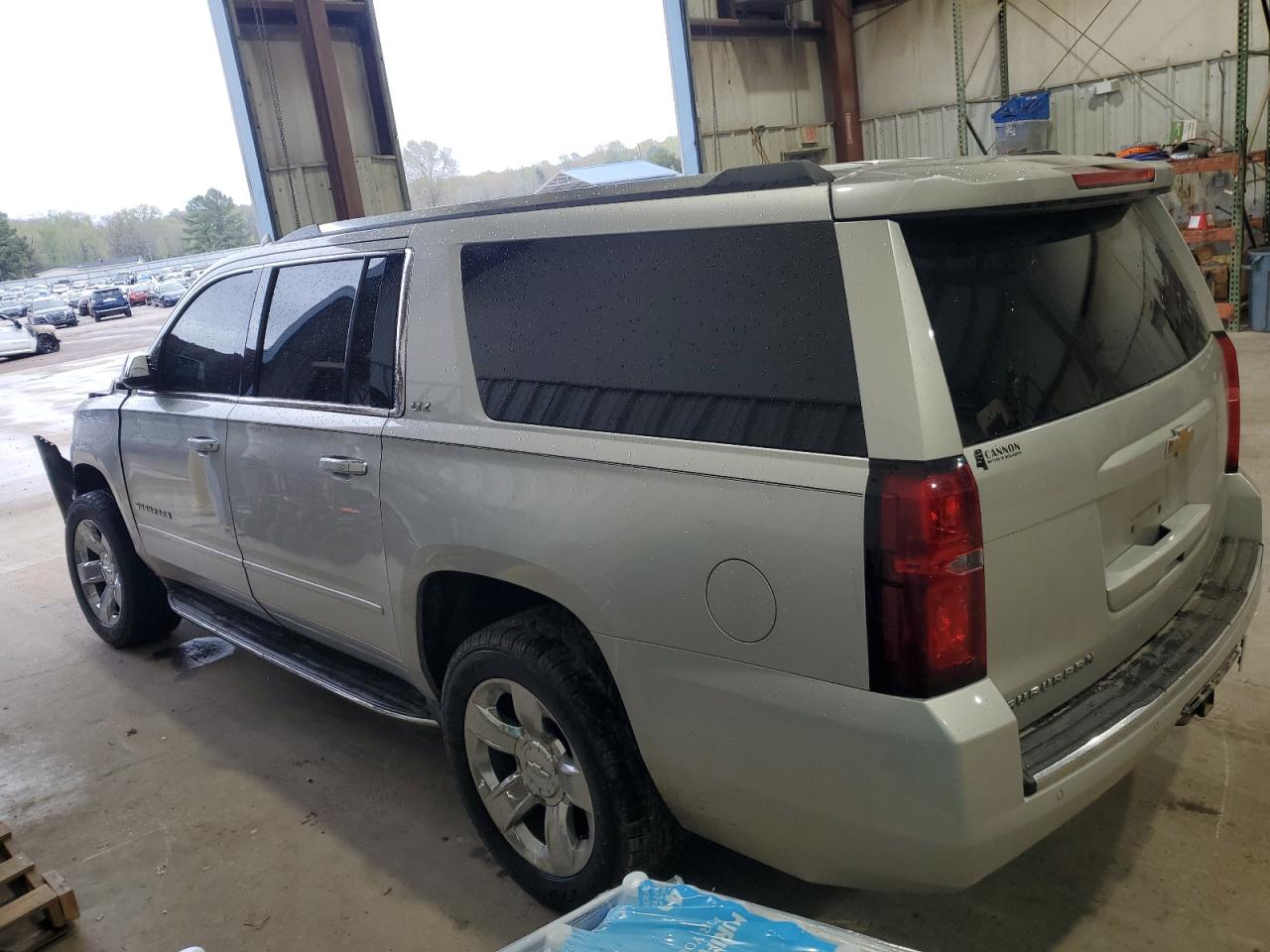 Photo 1 VIN: 1GNSCJKC8GR114497 - CHEVROLET SUBURBAN 