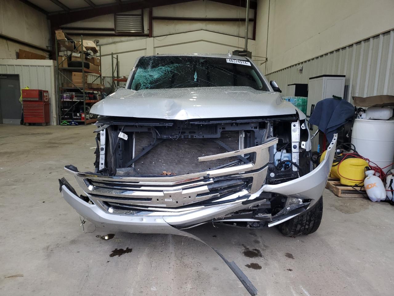 Photo 4 VIN: 1GNSCJKC8GR114497 - CHEVROLET SUBURBAN 