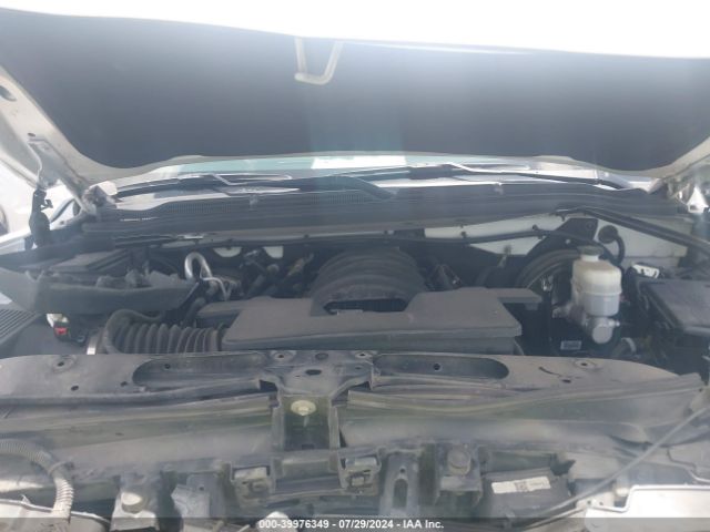 Photo 9 VIN: 1GNSCJKC8KR110569 - CHEVROLET SUBURBAN 