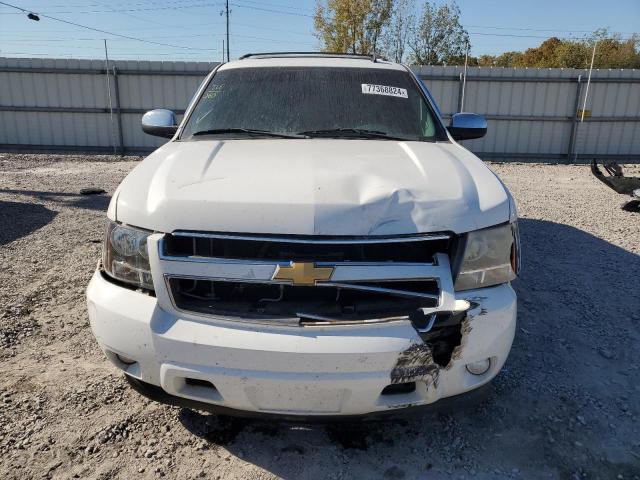 Photo 4 VIN: 1GNSCKE00BR216666 - CHEVROLET SUBURBAN C 