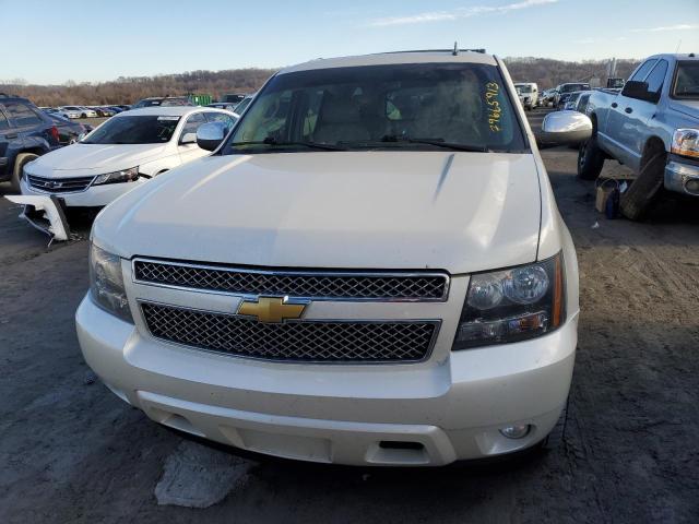 Photo 4 VIN: 1GNSCKE01CR275646 - CHEVROLET SUBURBAN 