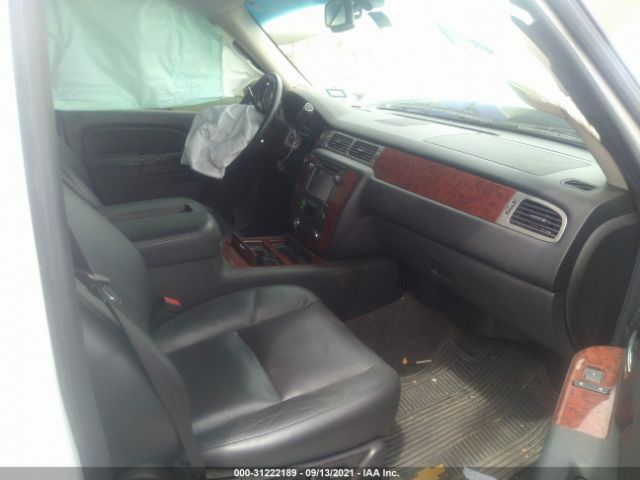 Photo 4 VIN: 1GNSCKE01DR100265 - CHEVROLET SUBURBAN 