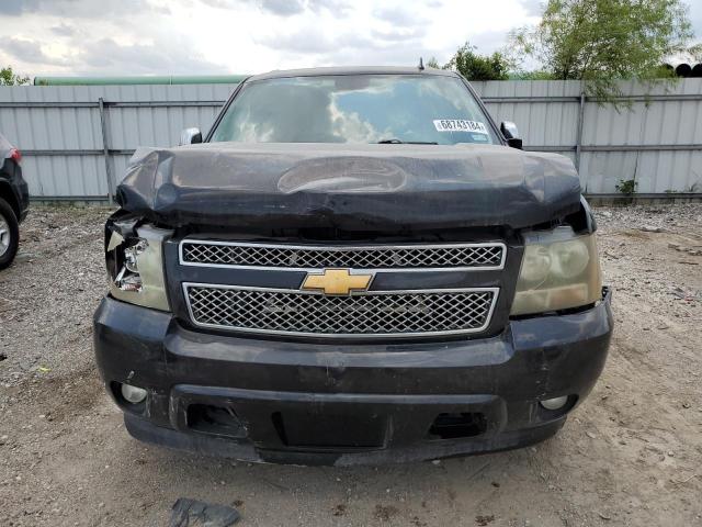 Photo 4 VIN: 1GNSCKE02CR100080 - CHEVROLET SUBURBAN C 