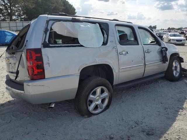 Photo 2 VIN: 1GNSCKE03BR356114 - CHEVROLET SUBURBAN 