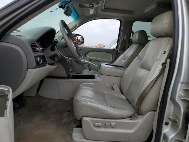 Photo 6 VIN: 1GNSCKE04BR129398 - CHEVROLET SUBURBAN 