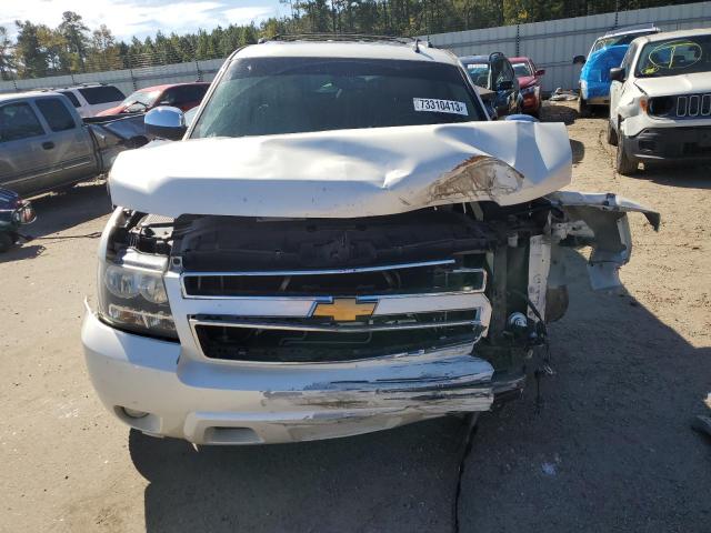 Photo 4 VIN: 1GNSCKE09CR128667 - CHEVROLET SUBURBAN 