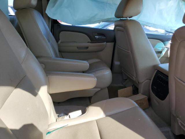 Photo 10 VIN: 1GNSCKE09CR217025 - CHEVROLET SUBURBAN 