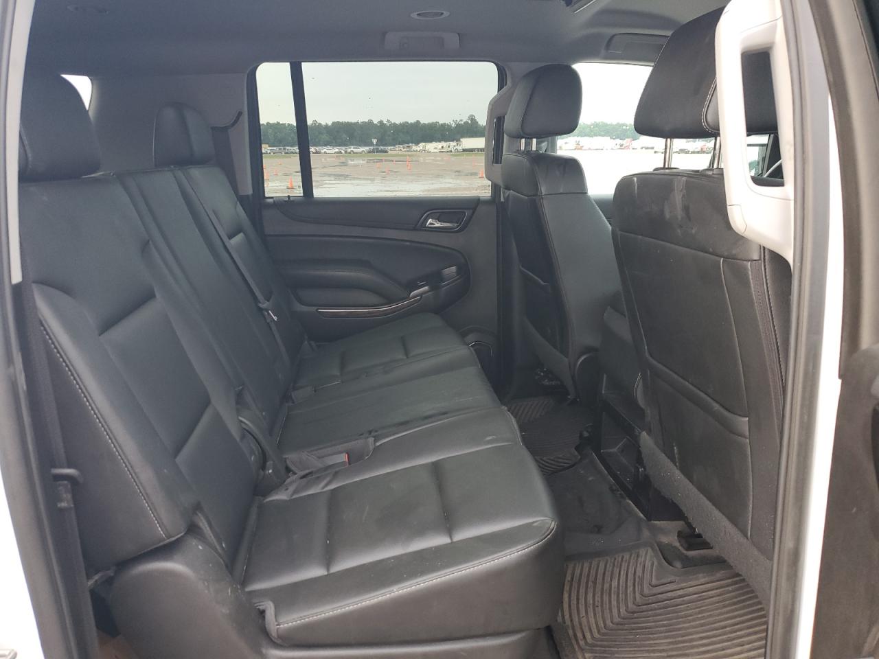Photo 10 VIN: 1GNSCKEC9KR101574 - CHEVROLET SUBURBAN 