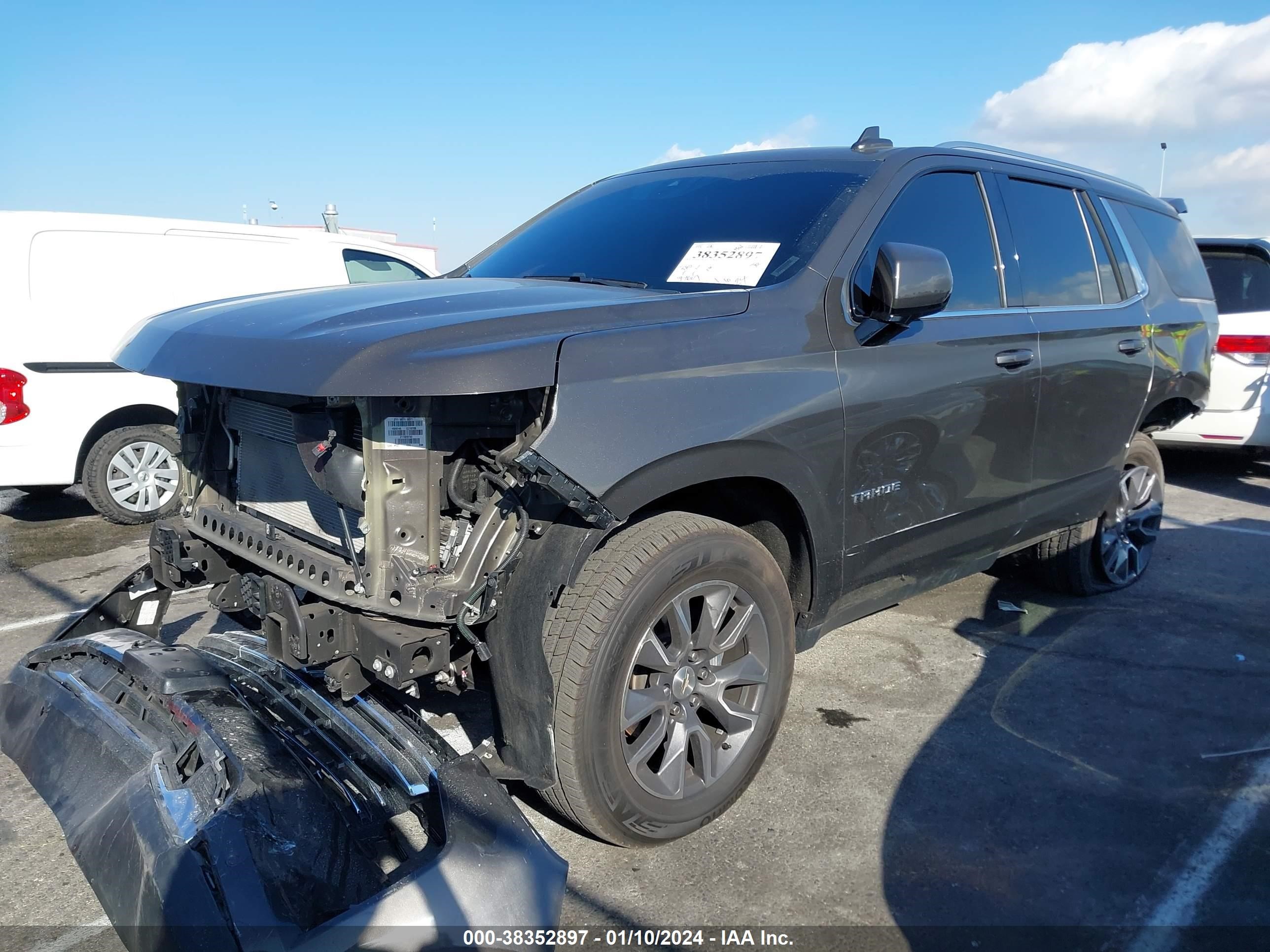 Photo 1 VIN: 1GNSCNKD4MR116159 - CHEVROLET TAHOE 