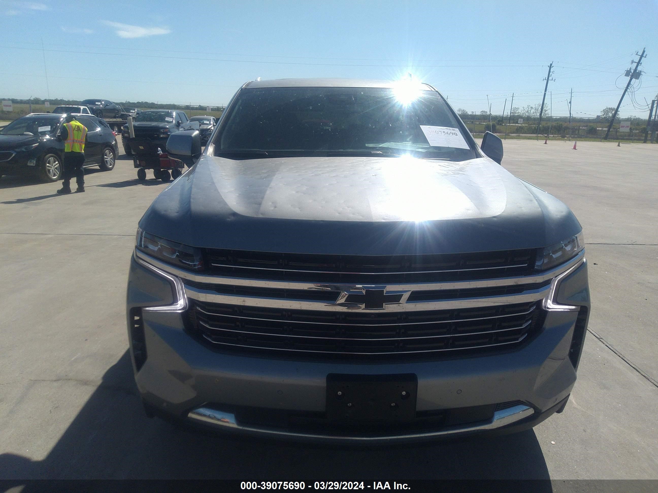 Photo 11 VIN: 1GNSCNKD5RR114248 - CHEVROLET TAHOE 