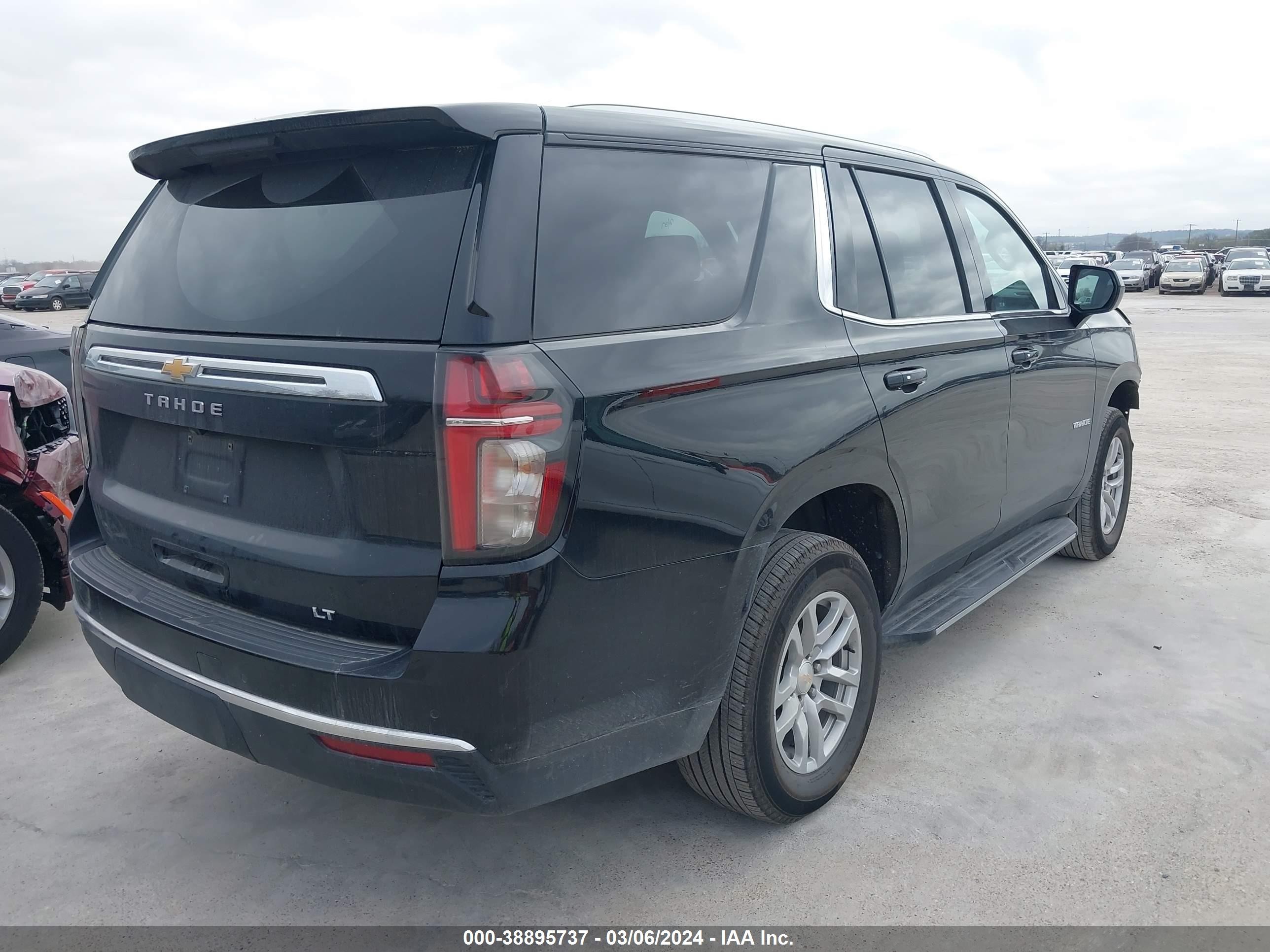 Photo 3 VIN: 1GNSCNKD7PR317509 - CHEVROLET TAHOE 