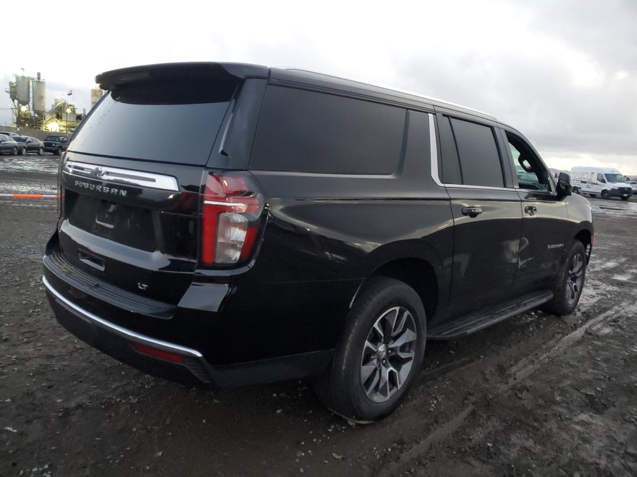 Photo 2 VIN: 1GNSCTKD5PR187072 - CHEVROLET SUBURBAN 