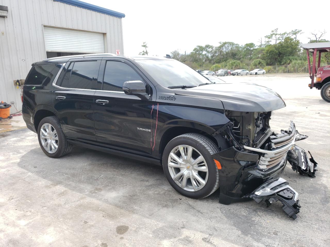 Photo 3 VIN: 1GNSCTKL4NR331943 - CHEVROLET TAHOE 