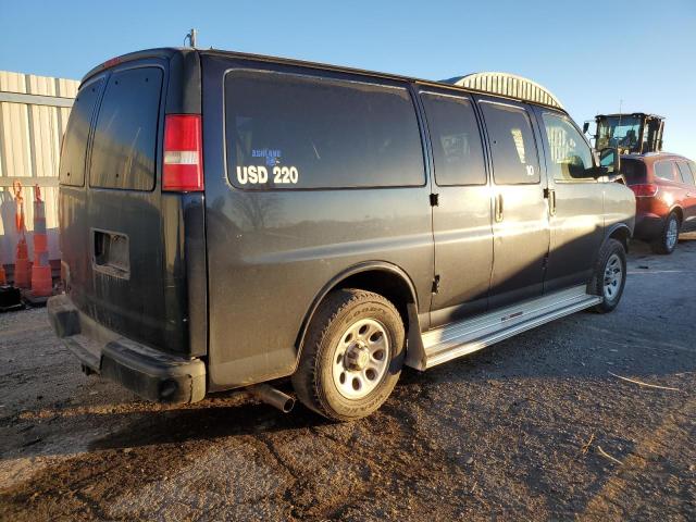 Photo 2 VIN: 1GNSGBF47B1100563 - CHEVROLET EXPRESS 