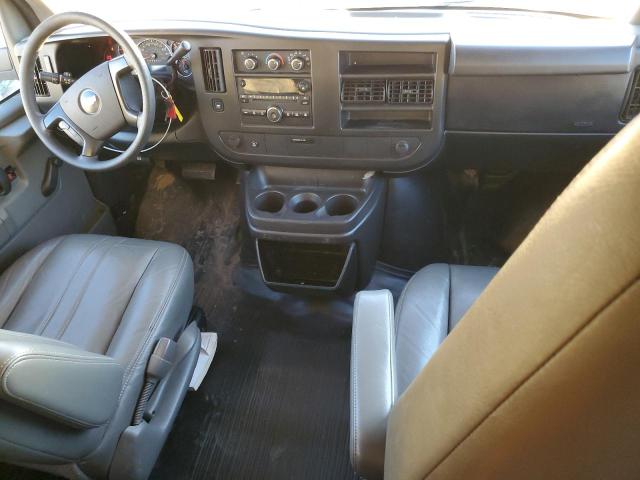 Photo 7 VIN: 1GNSGBF47B1100563 - CHEVROLET EXPRESS 