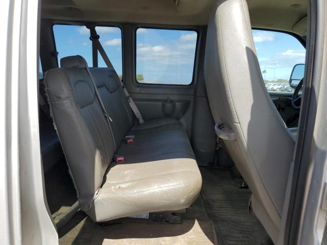 Photo 10 VIN: 1GNSGBF4XB1169764 - CHEVROLET EXPRESS 