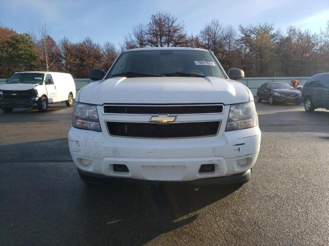 Photo 4 VIN: 1GNSK4E0XBR145832 - CHEVROLET TAHOE 