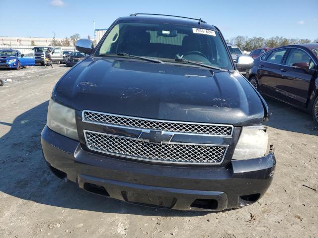 Photo 4 VIN: 1GNSKAE01BR297416 - CHEVROLET TAHOE K150 