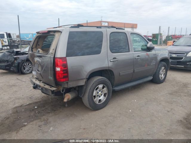 Photo 3 VIN: 1GNSKAE01BR360577 - CHEVROLET TAHOE 